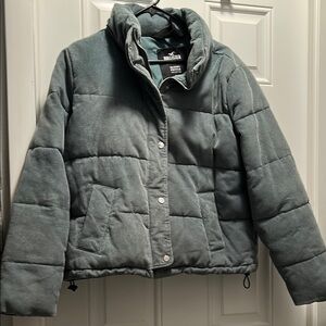 Hollister Women's Green Puffer Jacket